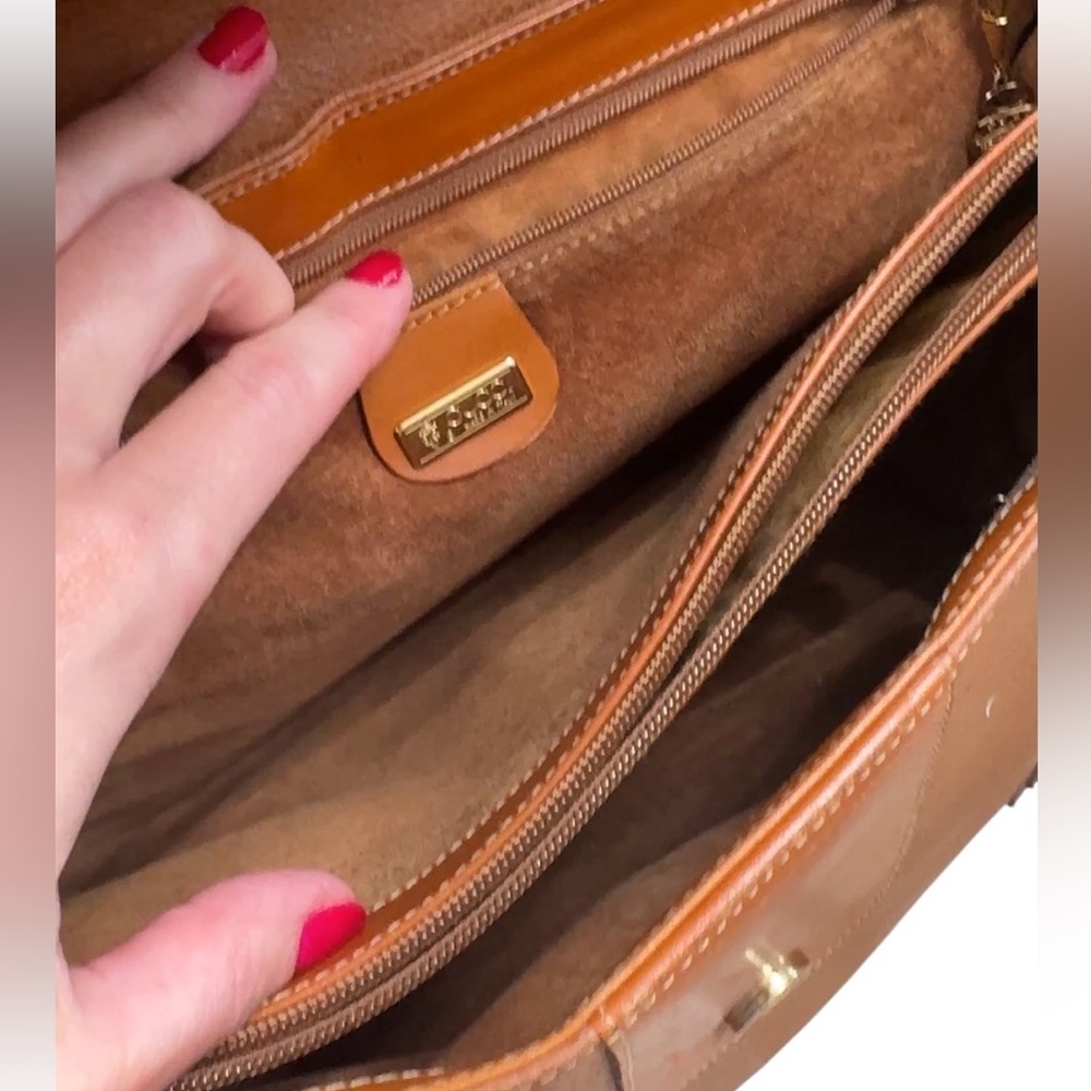 Gucci Vintage Saddle Bag - Picture 4 of 15